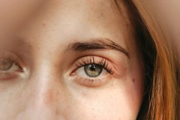 La primera señal en los ojos que puede ser algo peor que solo conjuntivitis si no se trata a tiempo