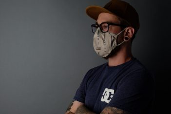 Según un estudio, las personas que usan anteojos tienen hasta tres veces menos de probabilidades de contagiarse de coronavirus