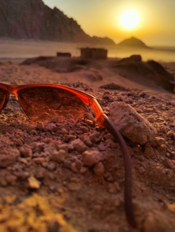 Verano: cómo evitar daños oculares por la exposición a los rayos UV