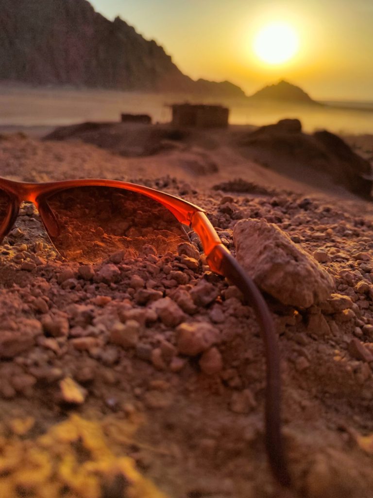 Verano: cómo evitar daños oculares por la exposición a los rayos UV