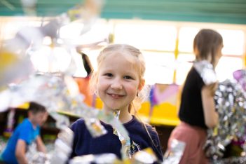 Miopía en niños: por qué es fundamental controlar la vista antes de empezar las clases