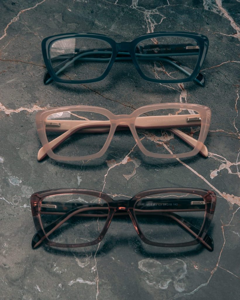 ¡Nuevos! Anteojos de sol y recetados de Frida y Tabú