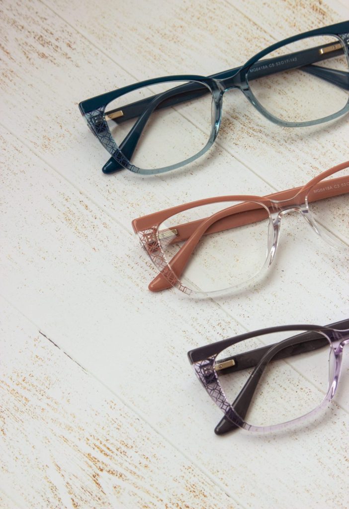 ¡Nuevos! Anteojos de sol y recetados de Frida y Tabú