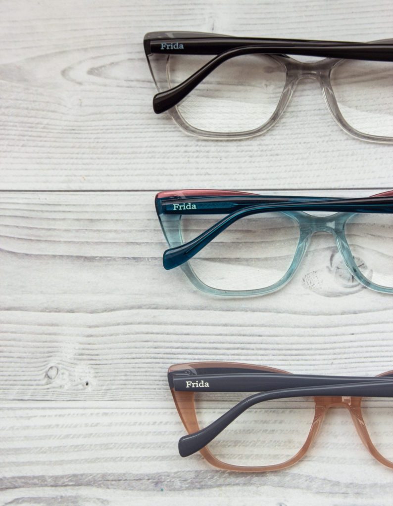 ¡Nuevos! Anteojos de sol y recetados de Frida y Tabú