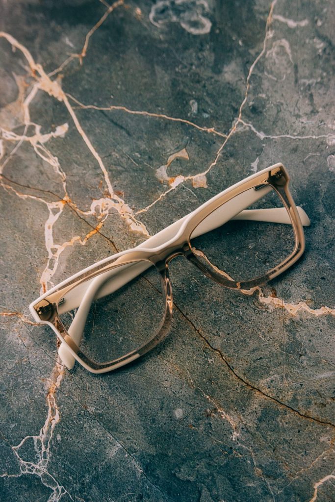 ¡Nuevos! Anteojos de sol y recetados de Frida y Tabú