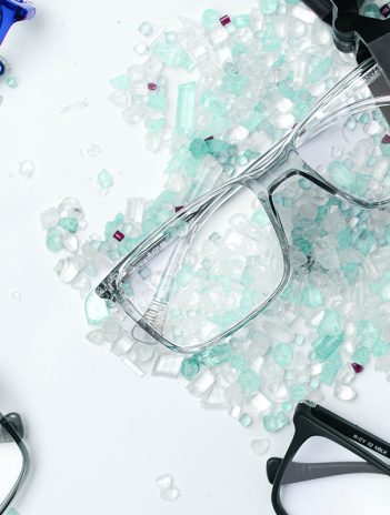 Rusty: anteojos hechos con plástico reciclado