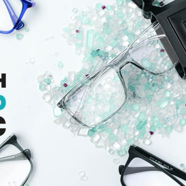 Rusty: anteojos hechos con plástico reciclado