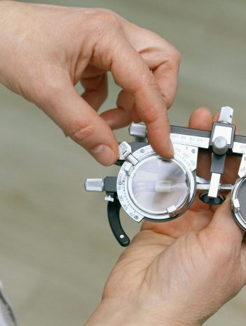 Se estima que unos 70 mil chicos tienen algún problema visual en la Argentina