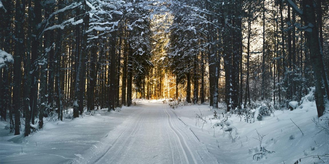 ¡Abren las pistas de esquí!: estos son los peligros y así debemos proteger los ojos en la nieve