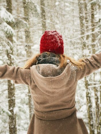 ¿Beber agua para proteger los ojos del frío? Nueve recomendaciones de experto sobre la salud ocular en invierno