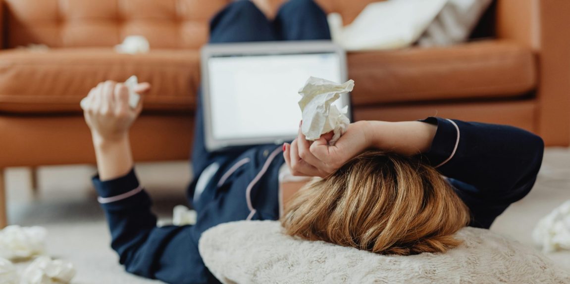 Ojos rojos, picor y lágrimas: guía simple para tratar la alergia ocular